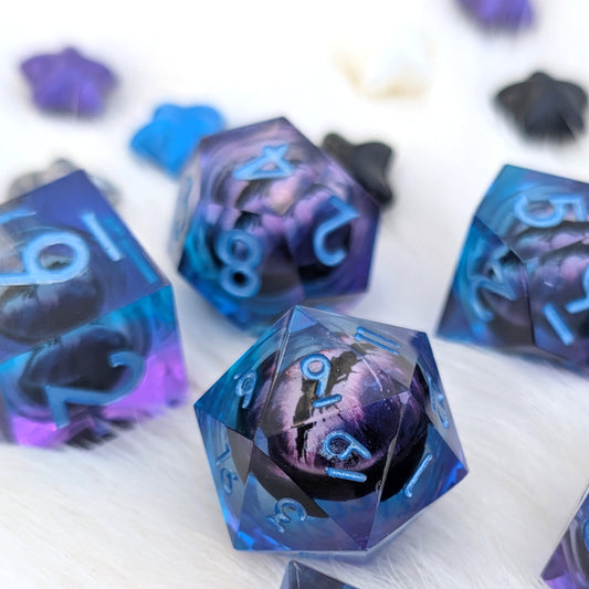 Moving Eye Liquid Core DnD Dice Set - Purple Blue - Eldritch Gaze