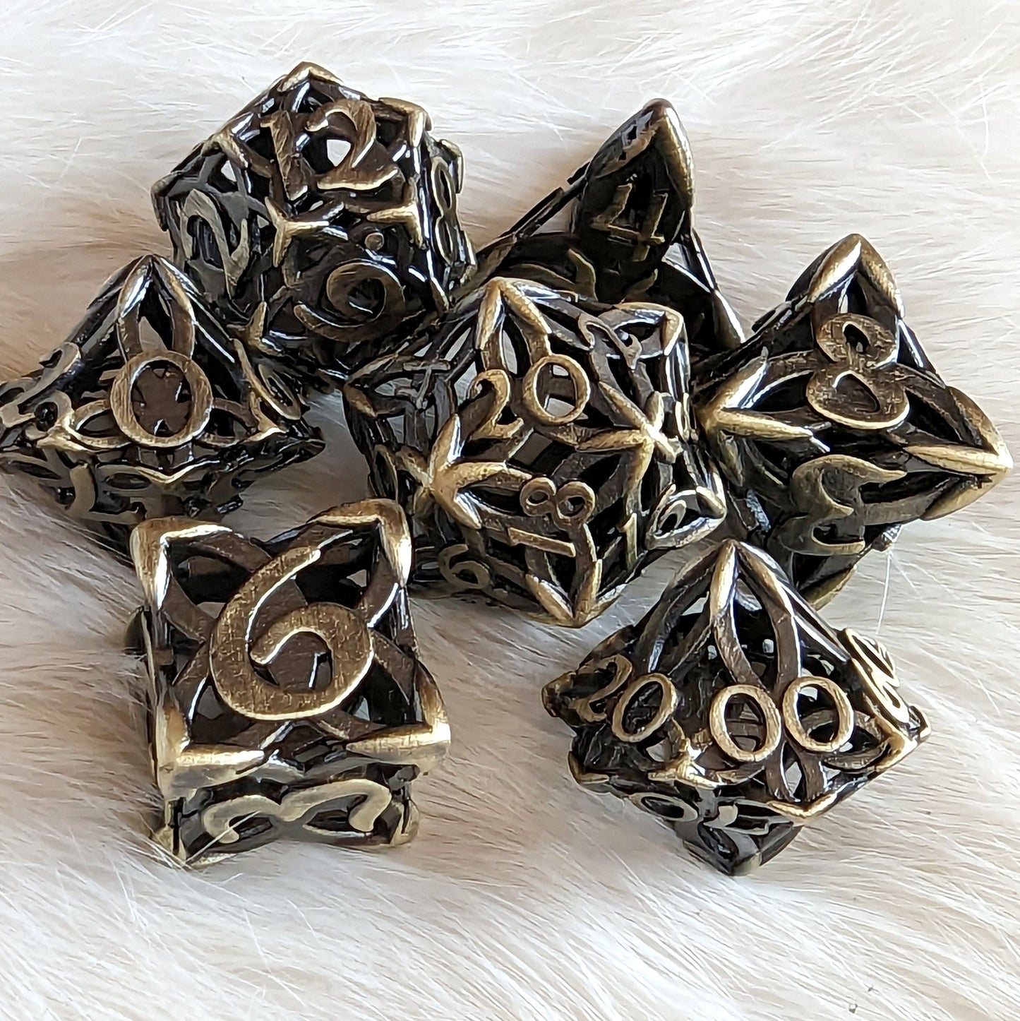 Celtic Knot Hollow Metal Dice Set