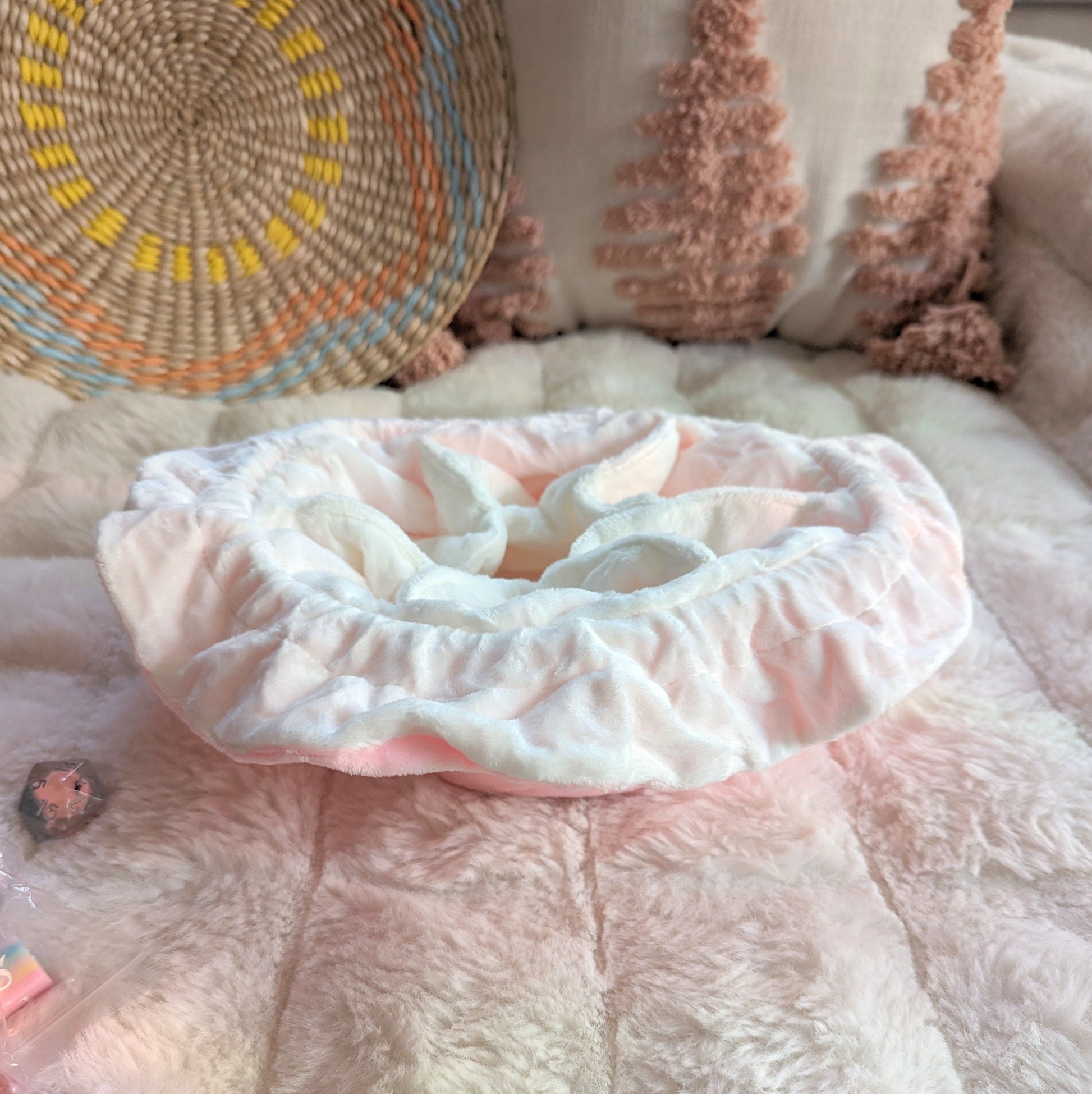 Dreamy dice bag. Multi pocket large dice bag in pink and white Fennek and Finch