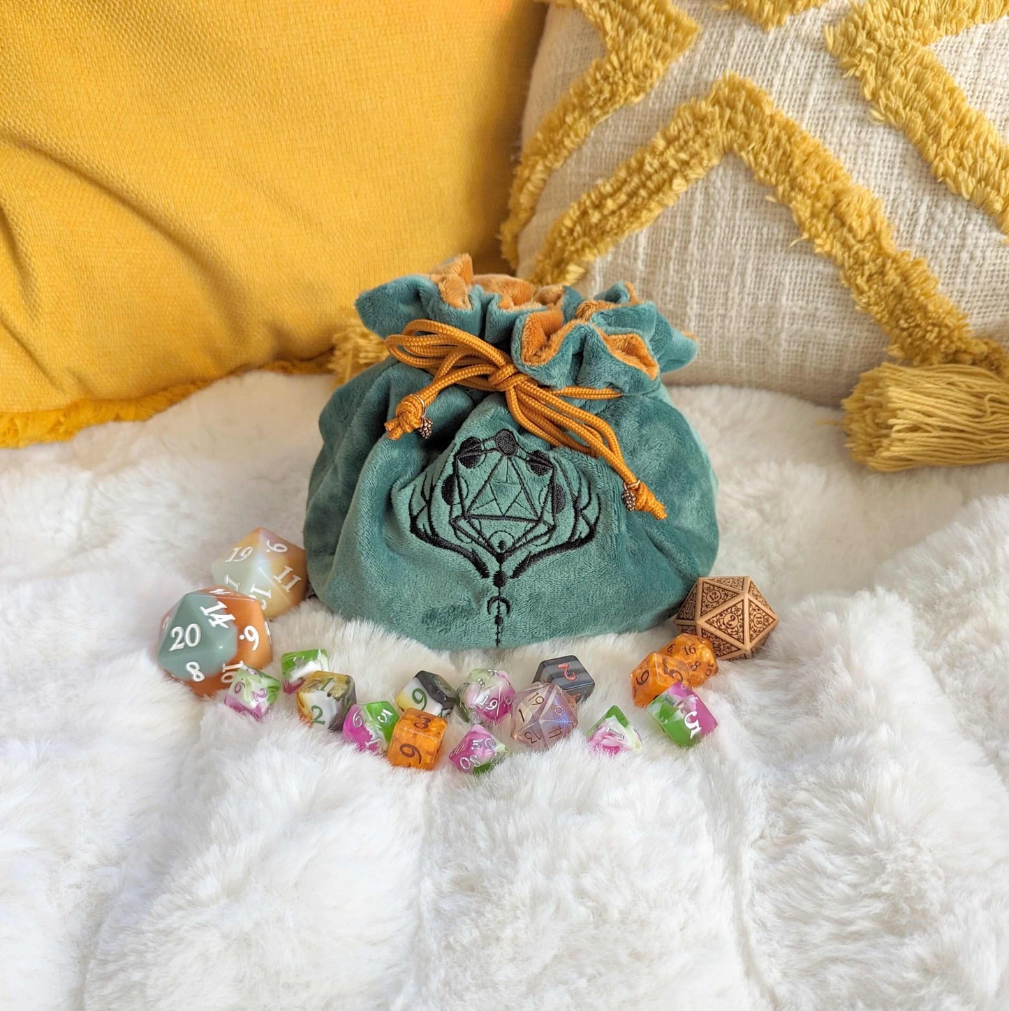 Druid dice bag. Multi pocket large dice bag in green and brown Fennek and Finch