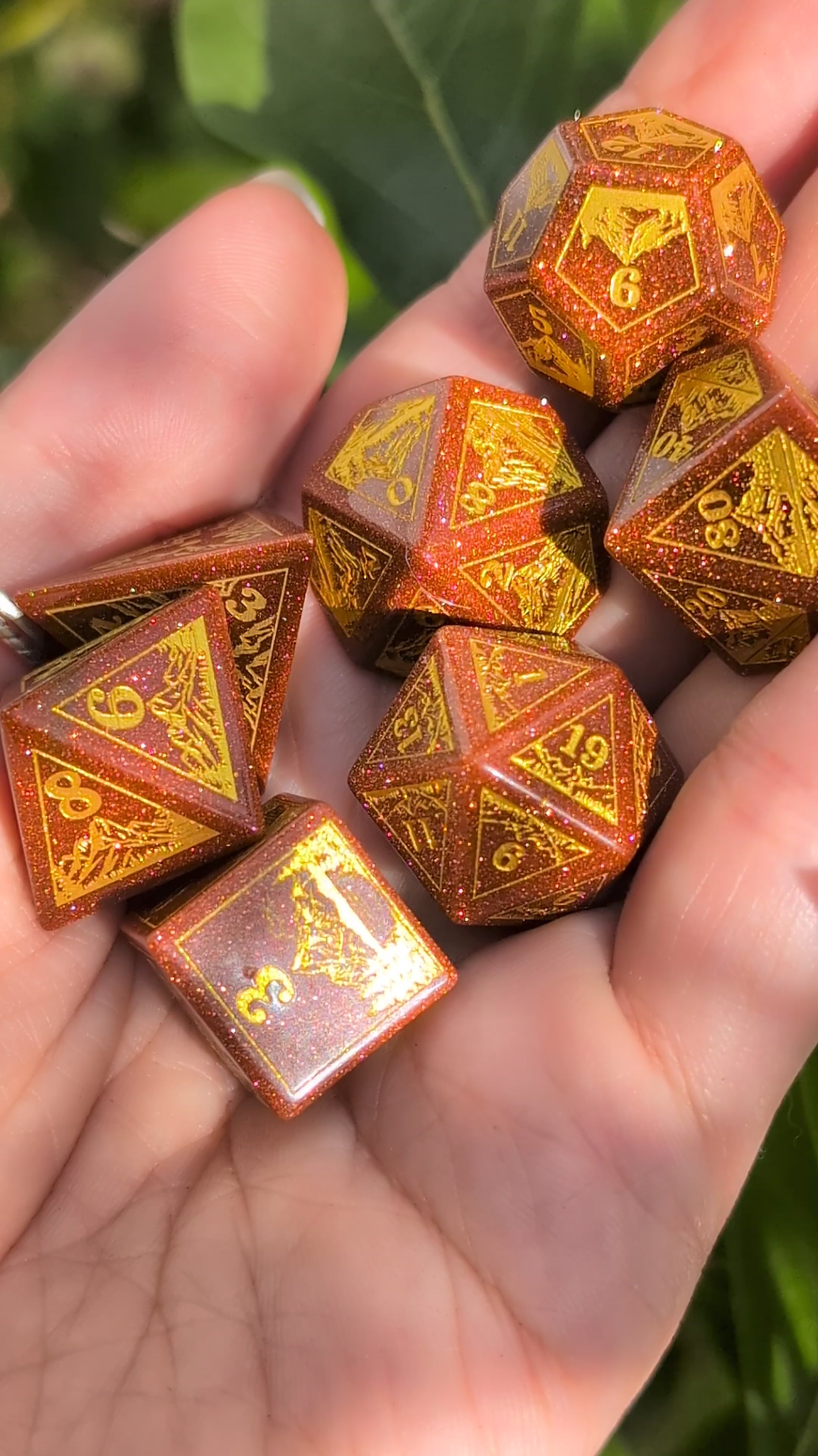 Everwild – Goldstone Gemstone Dice Set, Forest and Mountain Etched, TTRPG 7 Piece Dice Fennek and Finch