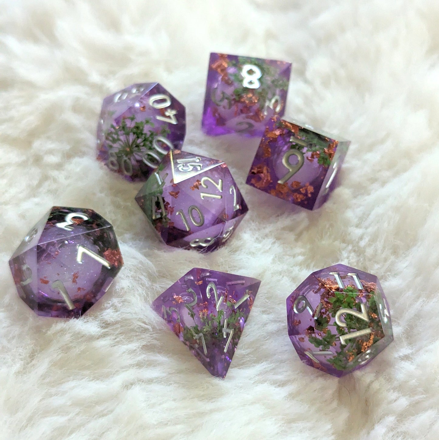 Purple Liquid Core Sharp Edge Resin DnD Dice Set with Flowers