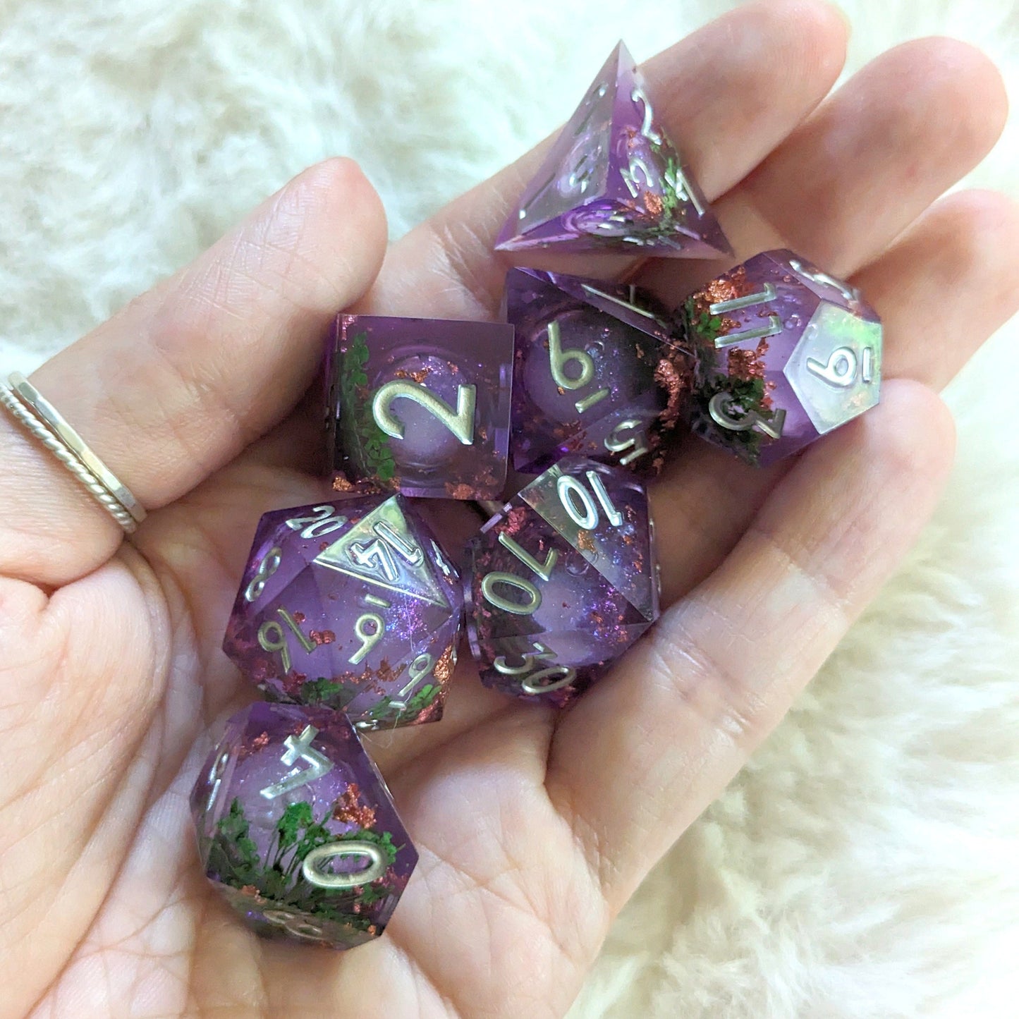 Purple Liquid Core Sharp Edge Resin DnD Dice Set with Flowers