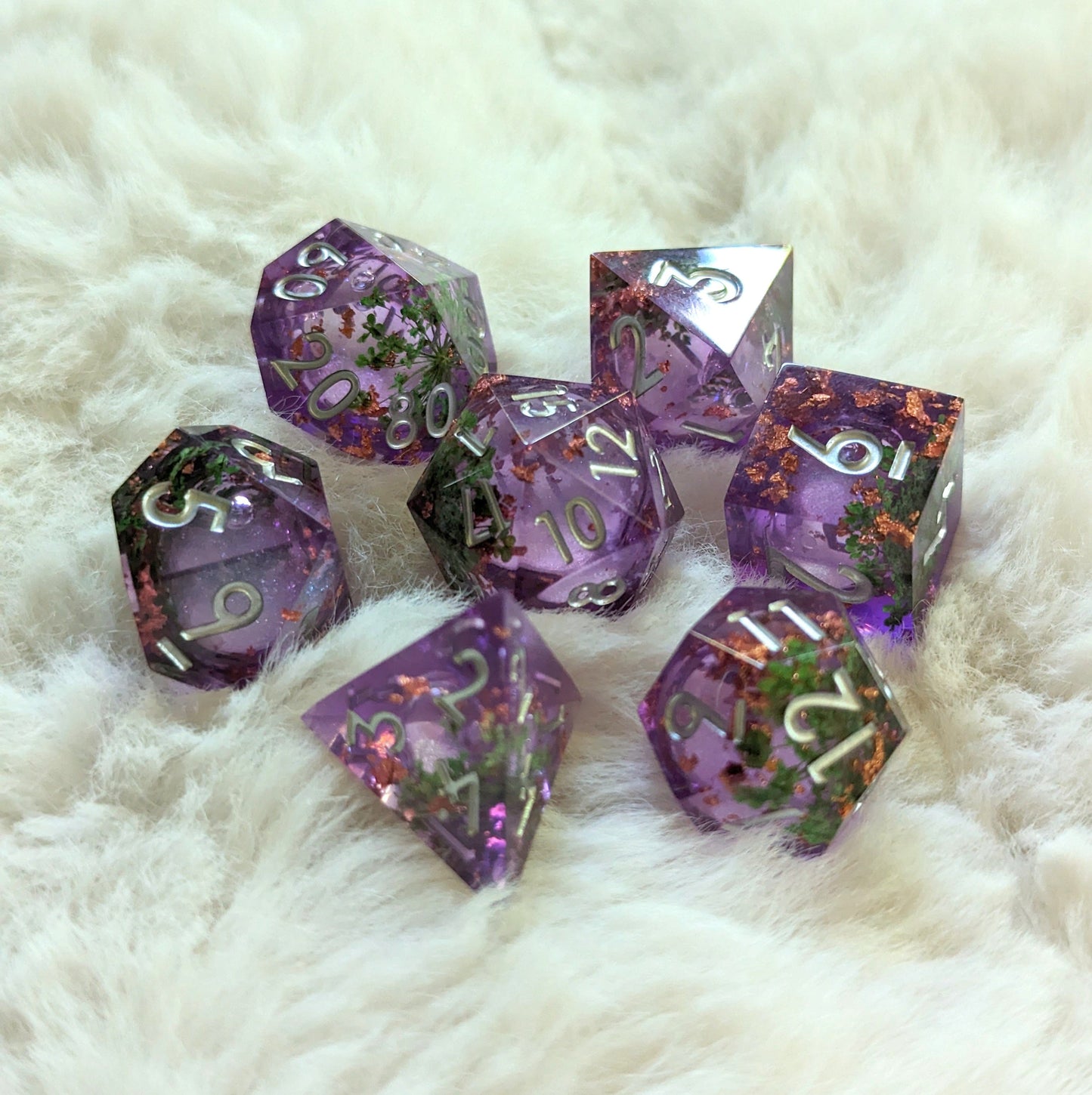 Purple Liquid Core Sharp Edge Resin DnD Dice Set with Flowers