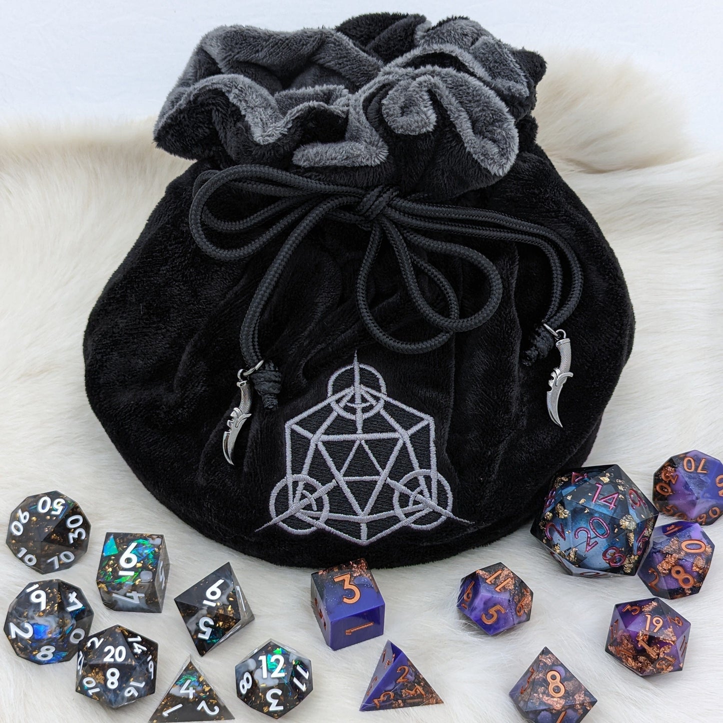 Rogue Dice Bag. Multi-pocket drawstring dice organizing bag