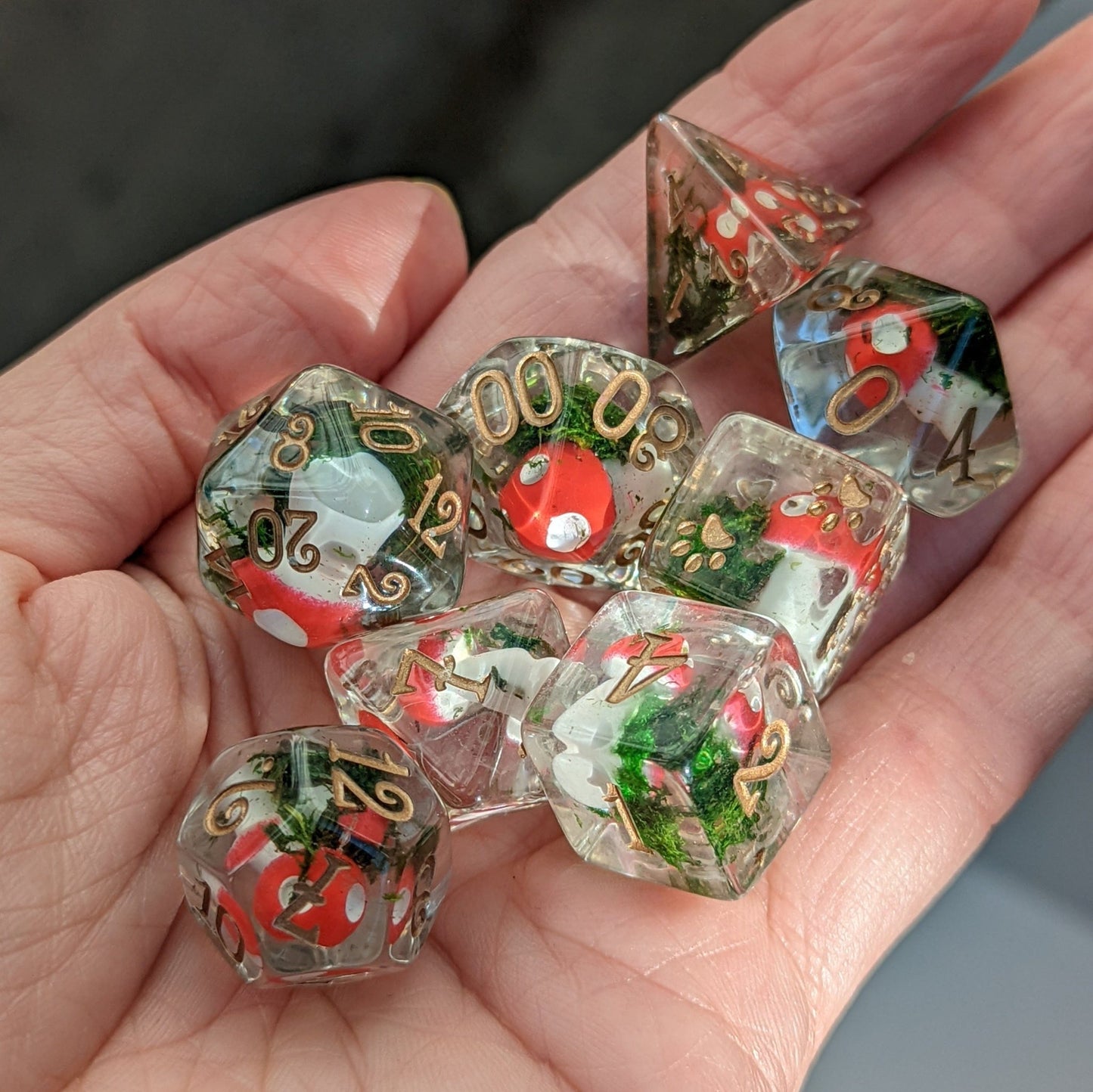 Amanita Mushrooms and Moss Dice Set – 8-Piece Forest DnD Dice | Fennek & Finch Dice sets Fennek and Finch