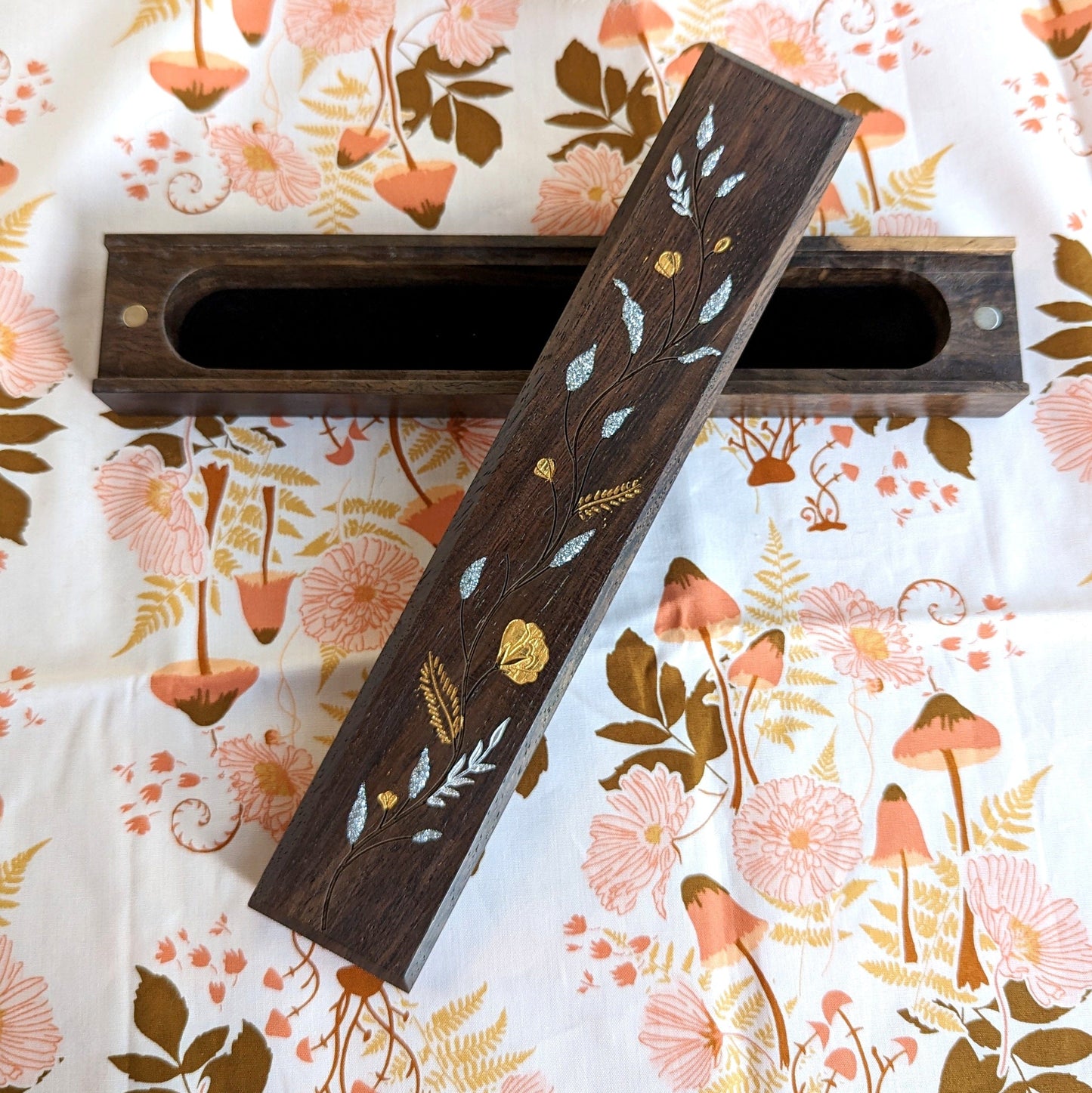 Honeysuckle Wooden Dice Box