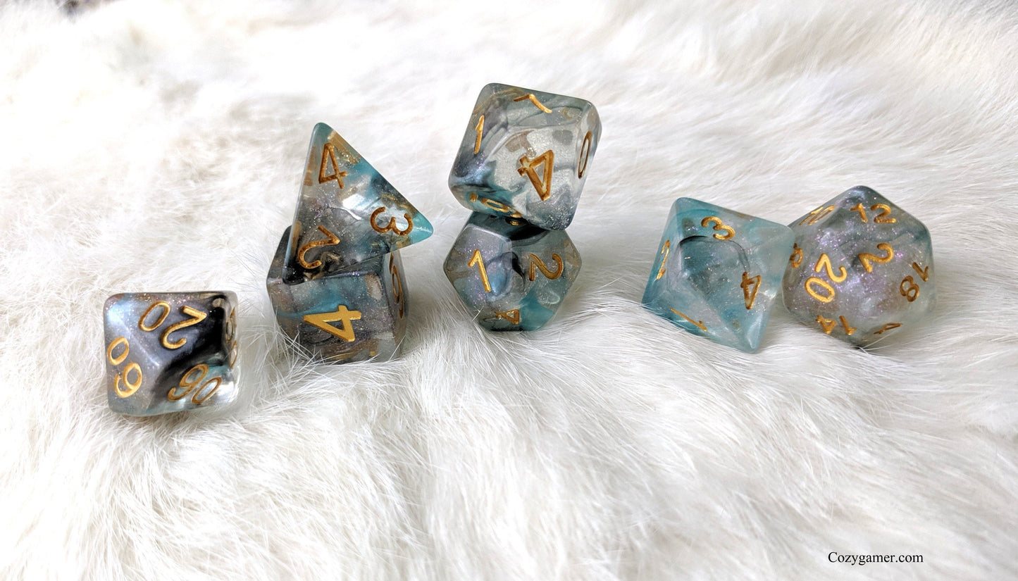 Shade DnD Dice Set, Blue and Black Translucent Glitter Dice Dice sets Fennek and Finch