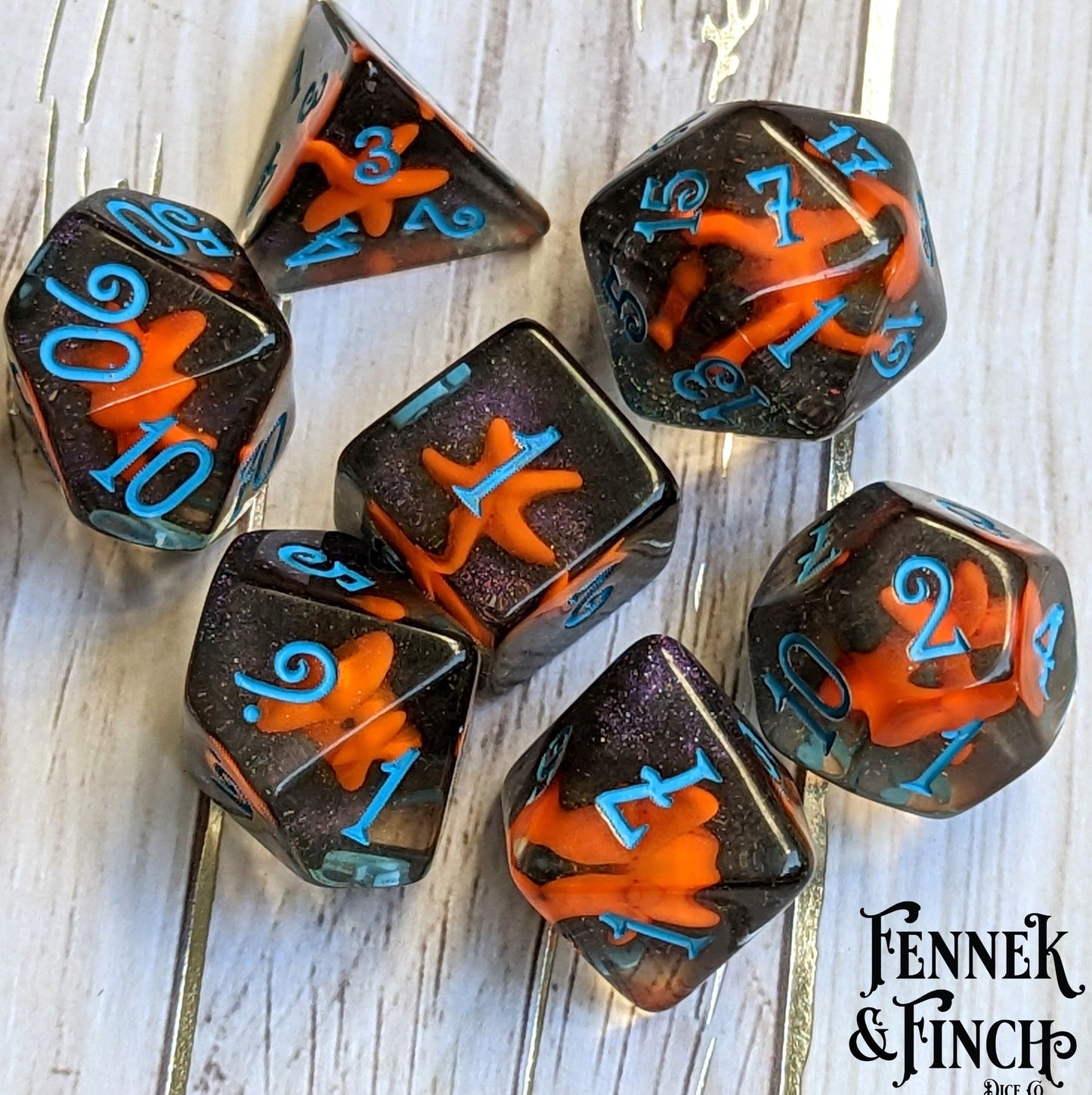 Starfish Dice Set. 7 Piece Faux Starfish DND Dice Dice sets Fennek and Finch