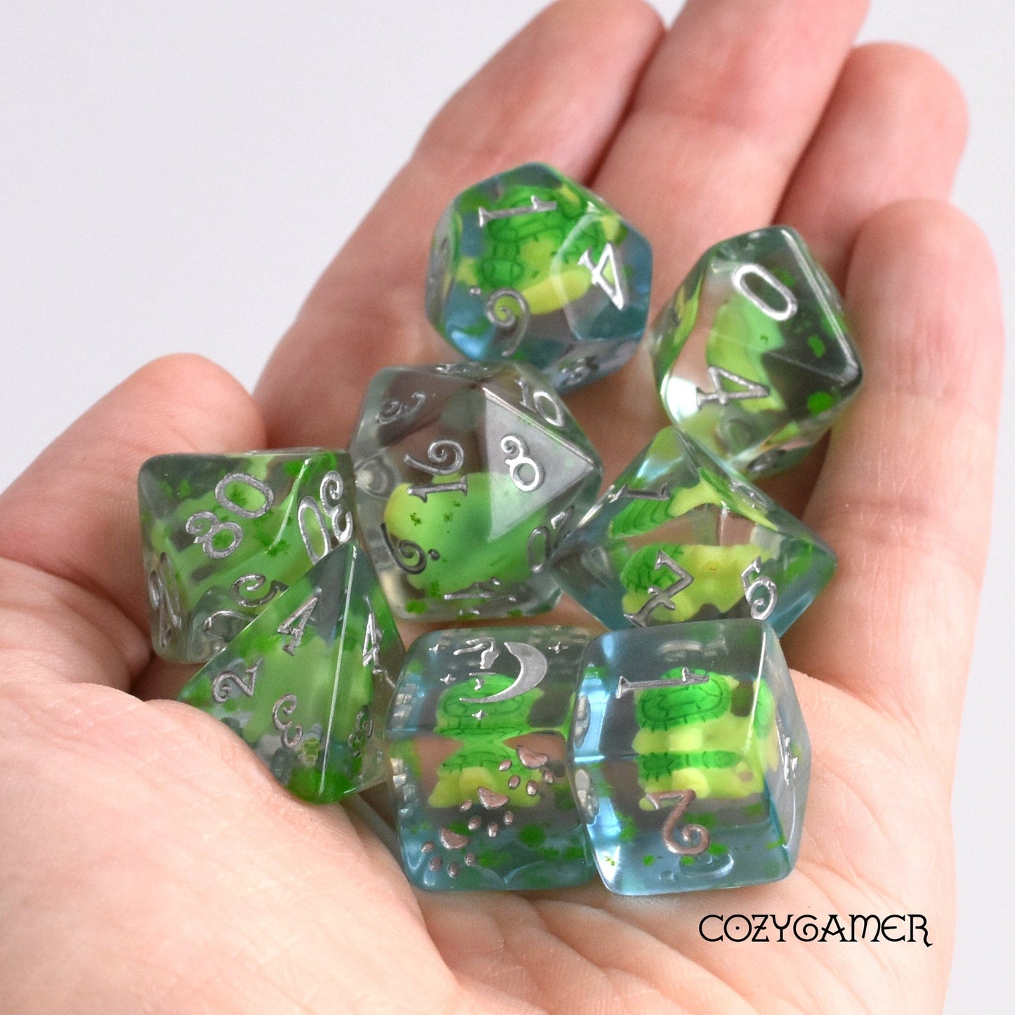 Turtle Dice Set. 8 Piece Tiny Animal DnD Dice Set Dice sets Fennek and Finch