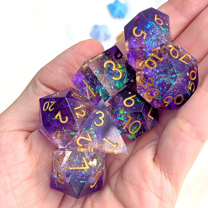 Crackling Purple Magic Sharp Edge DND Dice Set
