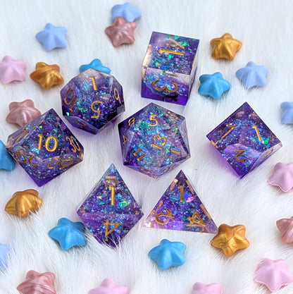 Crackling Purple Magic Sharp Edge DND Dice Set