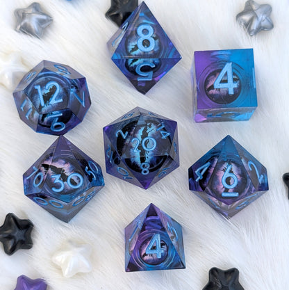 Moving Eye Liquid Core DnD Dice Set - Purple Blue - Eldritch Gaze