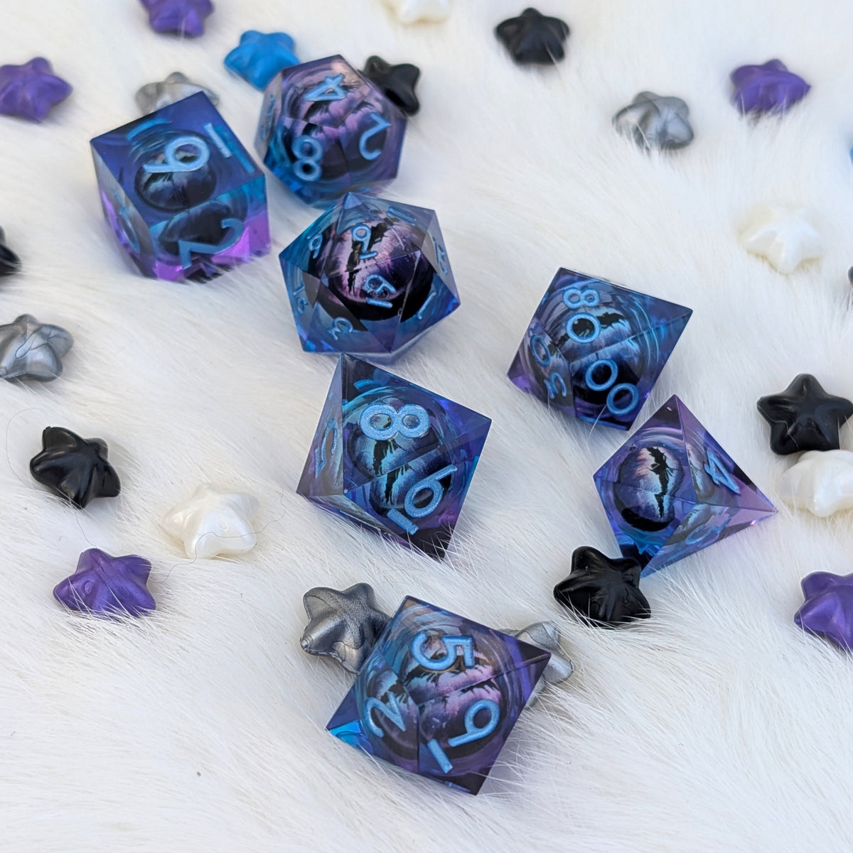 Moving Eye Liquid Core DnD Dice Set - Purple Blue - Eldritch Gaze