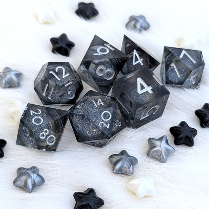 Black Liquid Core DnD Dice Set - Gray Glitter - Grave Mist