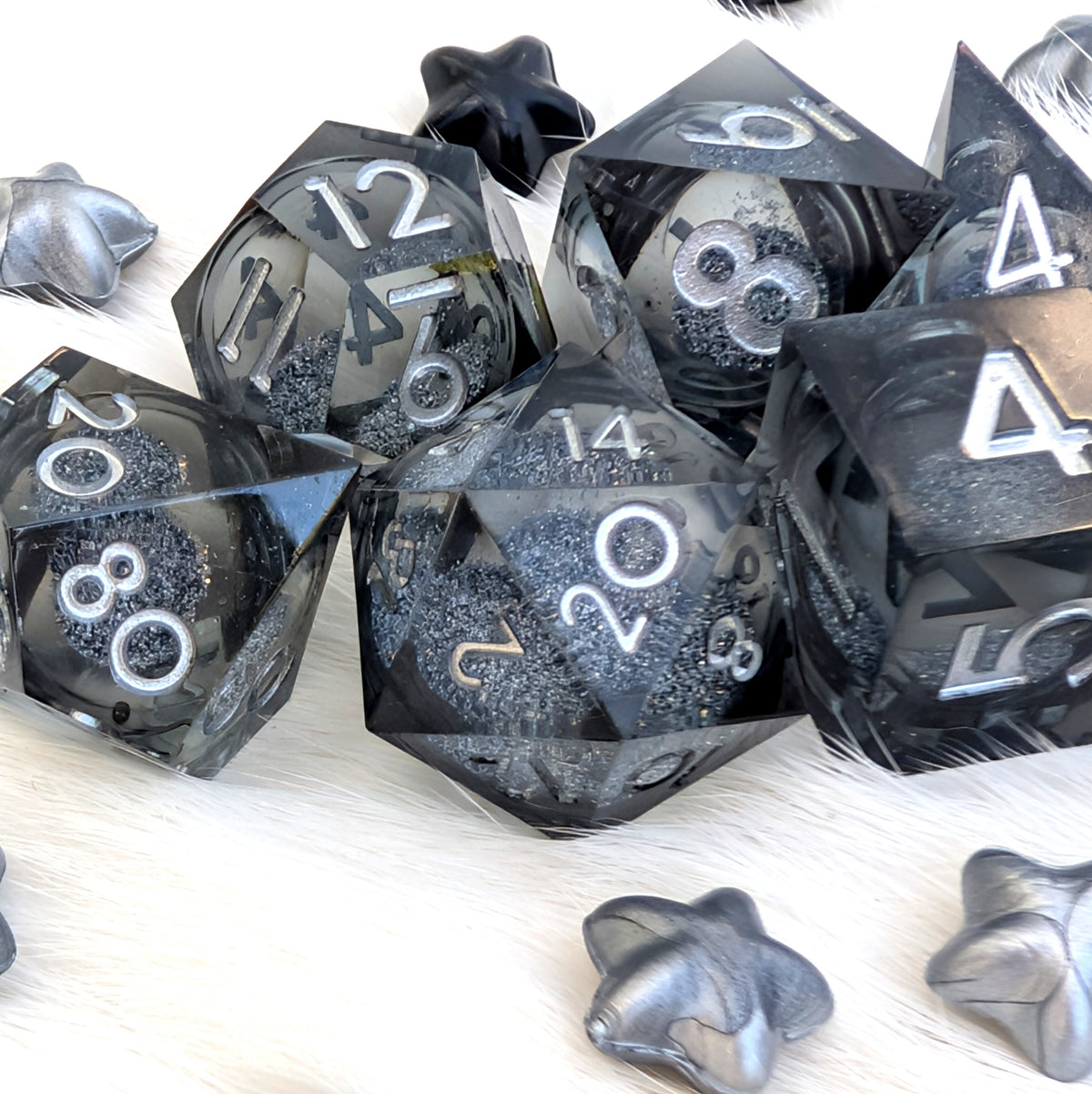 Black Liquid Core DnD Dice Set - Gray Glitter - Grave Mist