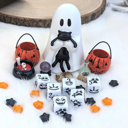 Spooky Ghost D6 Dice Set - Black & White - Little Nightmares