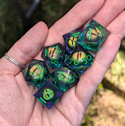 Moving Eye Liquid Core DnD Dice Set - Teal & Purple - Basilisk's Eye