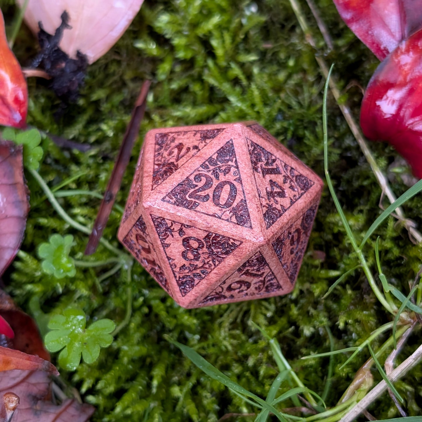 Rose Wood D20 – Large 1.25" Wooden Die with Rose Vines & Blossoms Dice sets Fennek and Finch