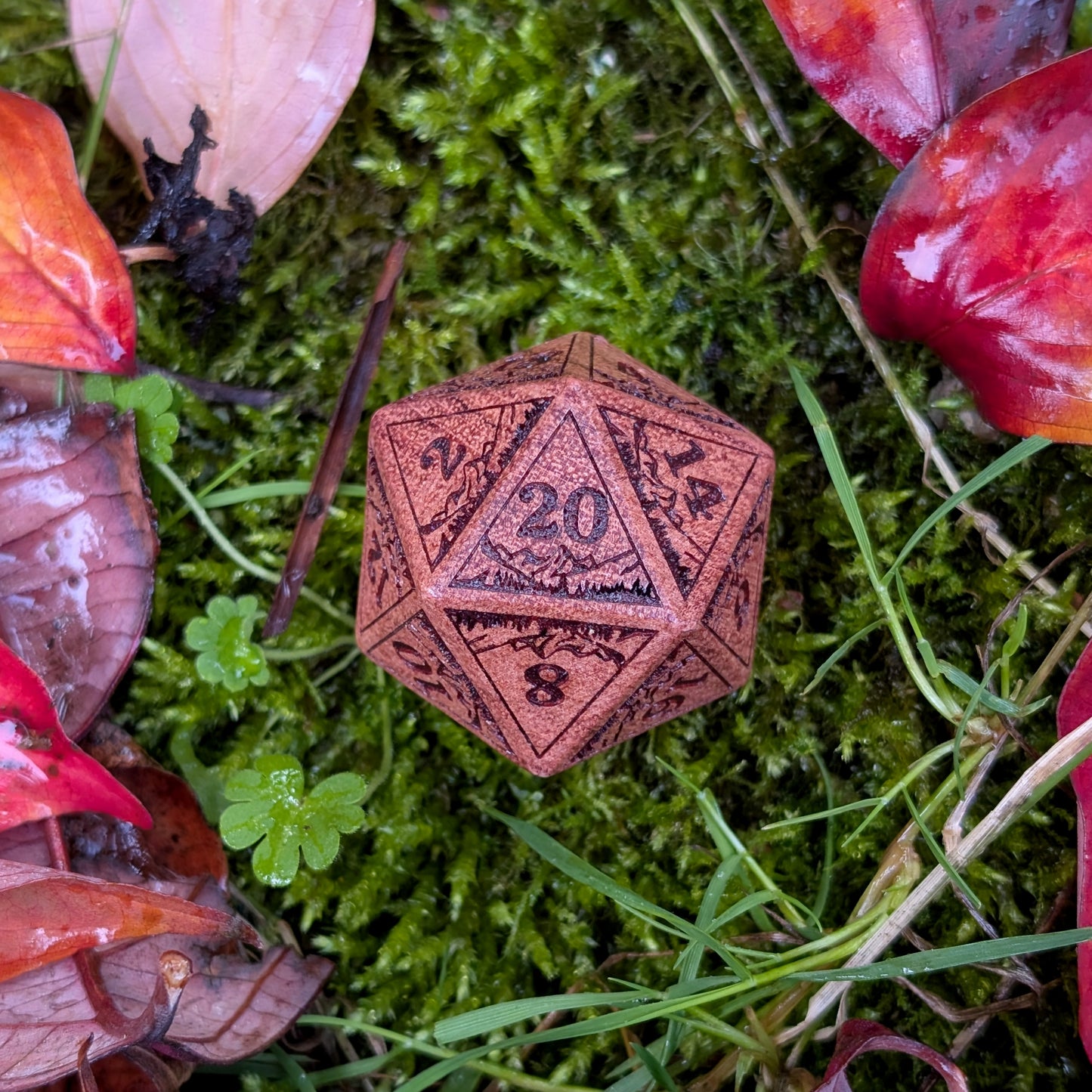 Everwild D20 – Large 1.25" Wooden Die with Mountains and Forest Engravings Dice sets Fennek and Finch