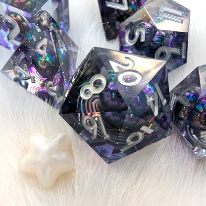 Sharp Edge DnD Dice Set - Purple Holographic Resin - Spectral portal