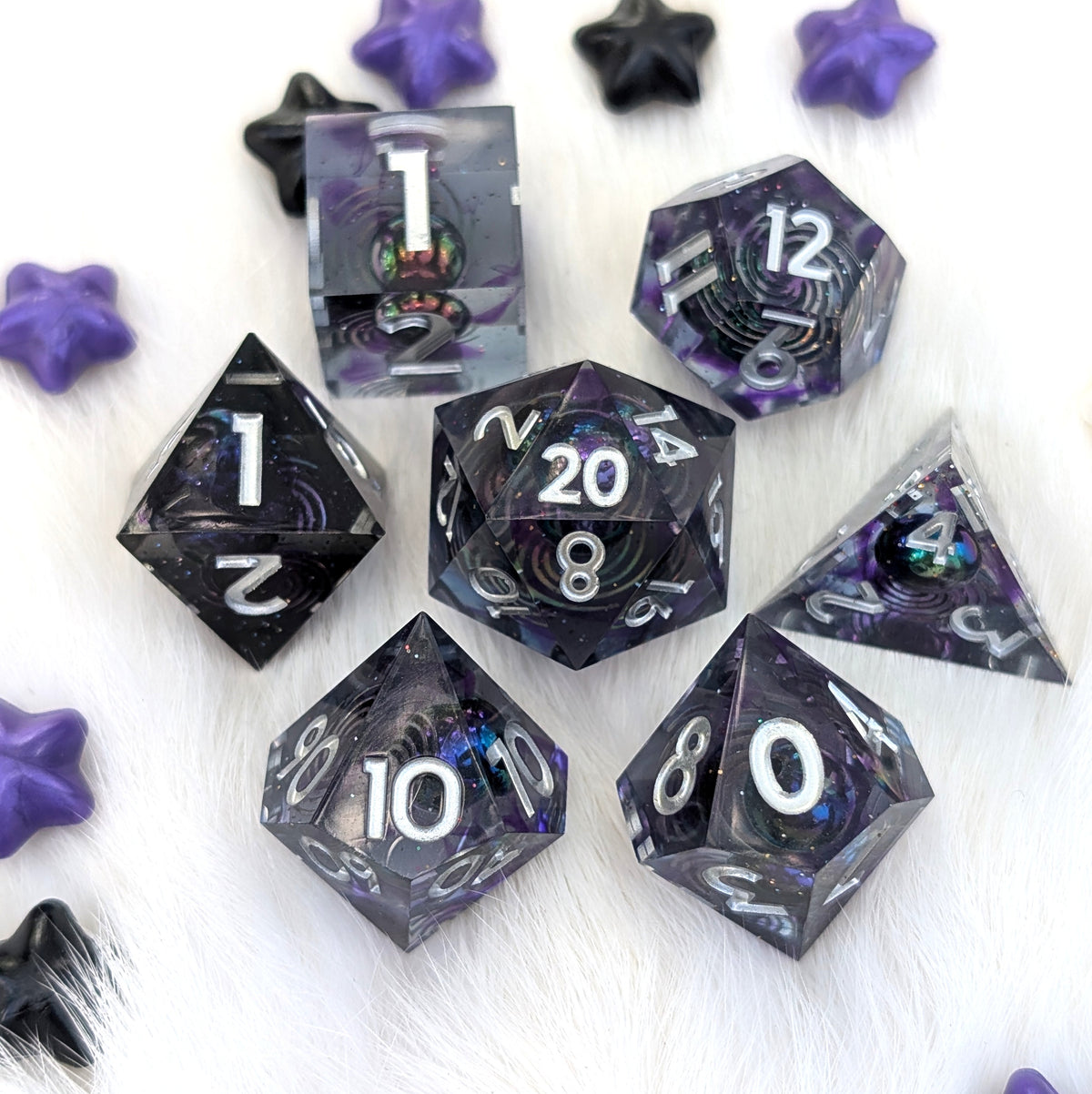 Sharp Edge DnD Dice Set - Purple Holographic Resin - Spectral portal