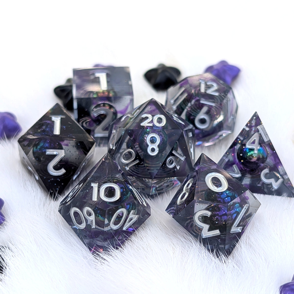 Sharp Edge DnD Dice Set - Purple Holographic Resin - Spectral portal