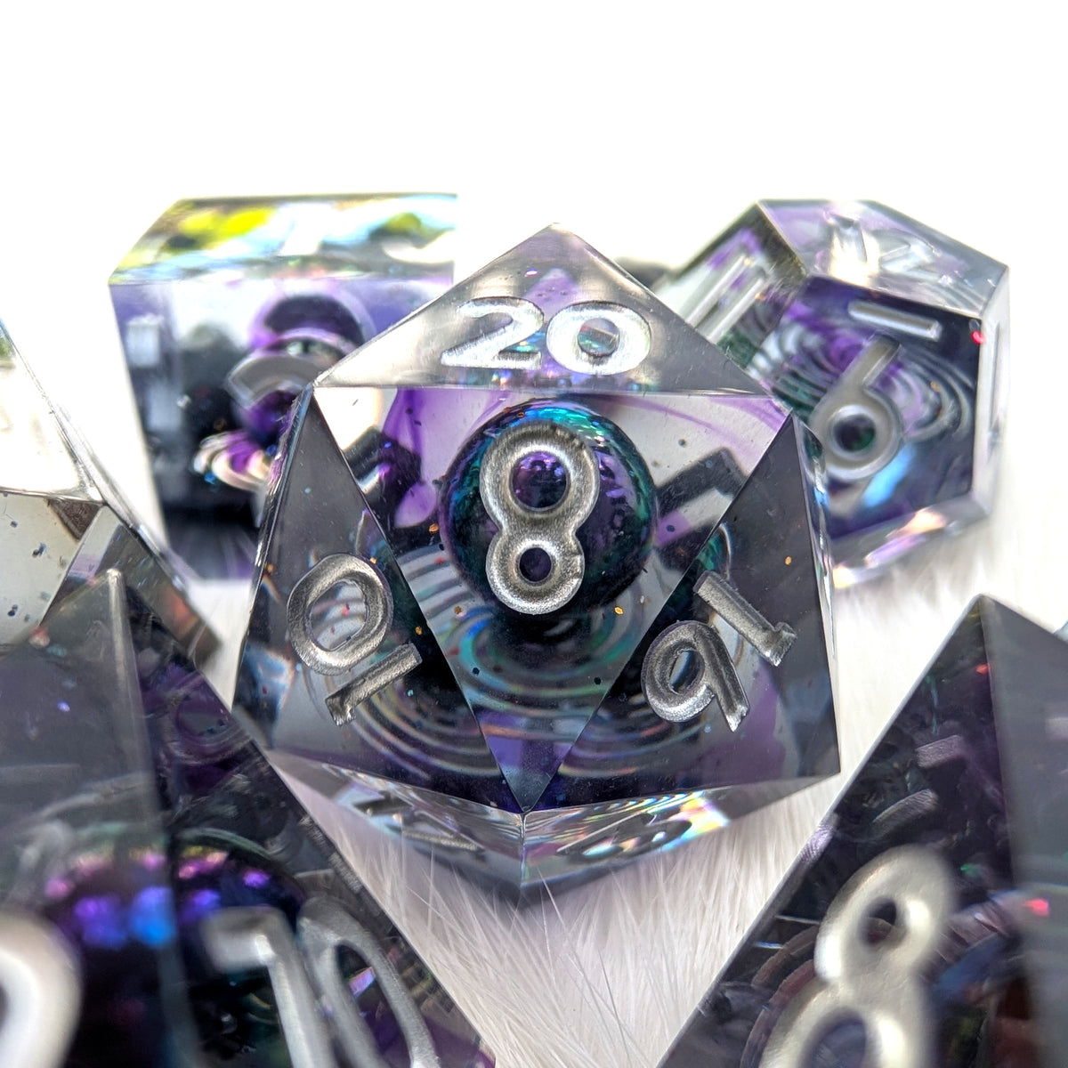 Sharp Edge DnD Dice Set - Purple Holographic Resin - Spectral portal