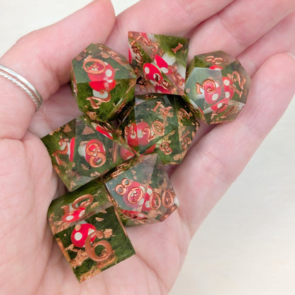 Amanita Mushroom DnD Dice Set – Sharp Edge Resin Dice with Copper Numbers - Fennek and Finch