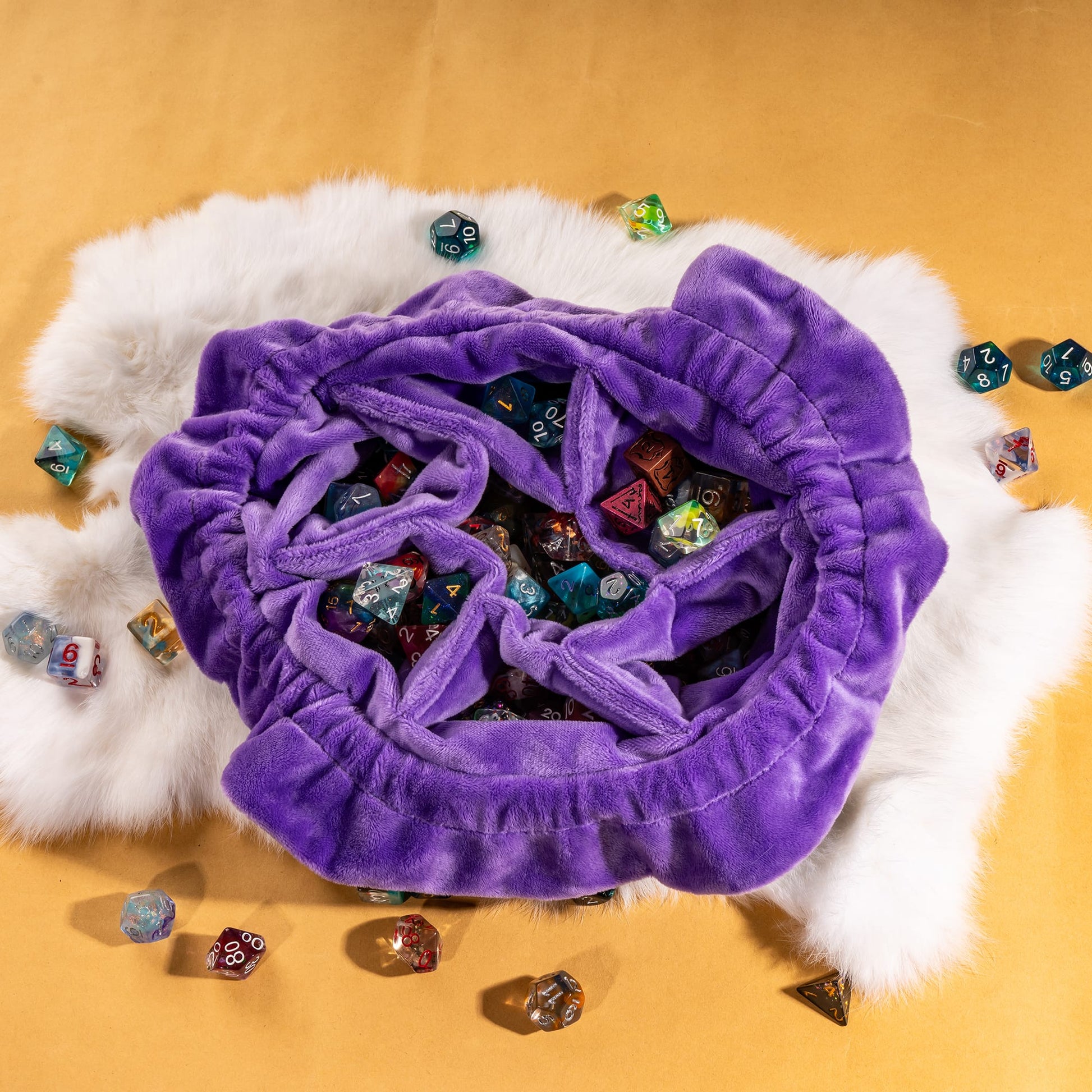 Bard Dice Bag: Blue Velvet & Golden Stars, Embroidered D20, Multi-Pocket TTRPG Storage Fennek and Finch