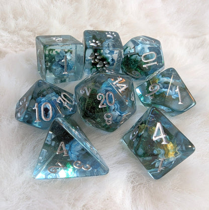 Blue Flower and Moss Dice Set – 8 - Piece Botanical DnD Dice with Paw D6 | Fennek & Finch - Fennek and Finch
