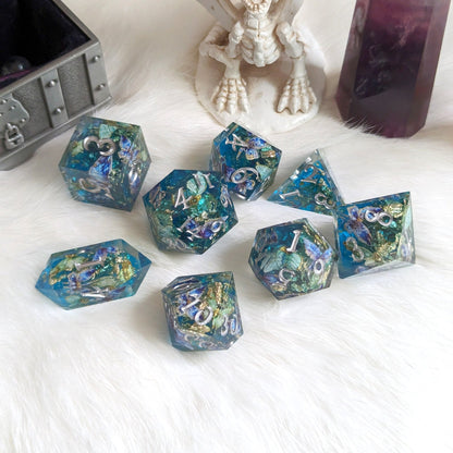 Butterfly Realm Dice Set – 8 - Piece Blue Butterfly DnD Dice with Crystal D4 | Fennek & Finch - Fennek and Finch