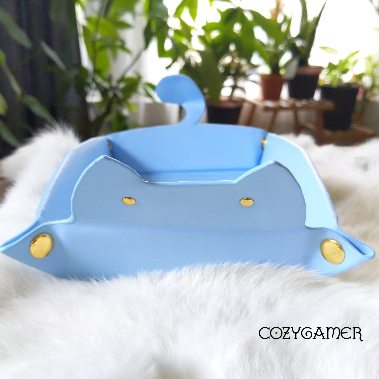 Cat Dice Tray in Light Blue | Foldable PU Leather Rolling Tray for DnD Dice Bags & Accessories Fennek & Finch