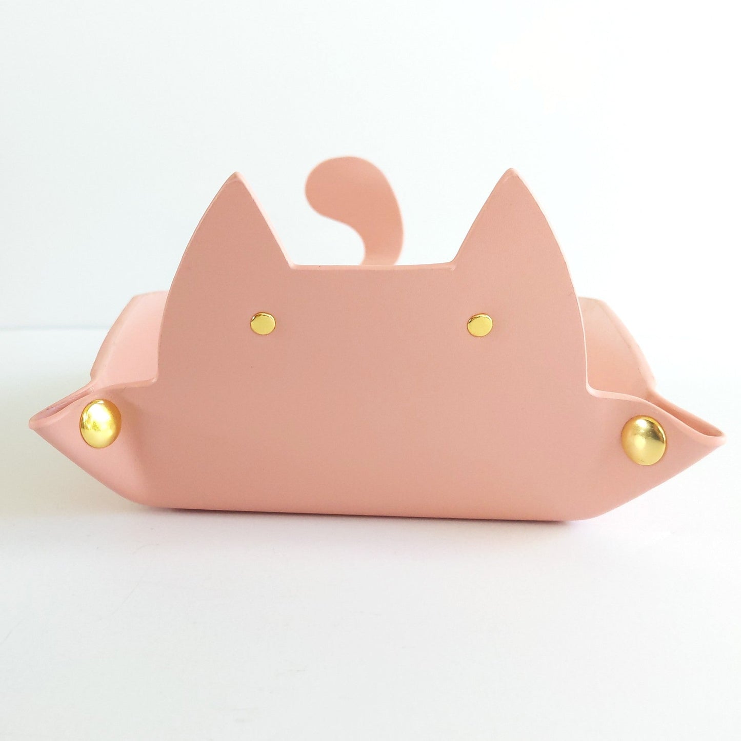 Cat Dice Tray in Light Pink | Foldable PU Leather Rolling Tray for DnD - Fennek and Finch