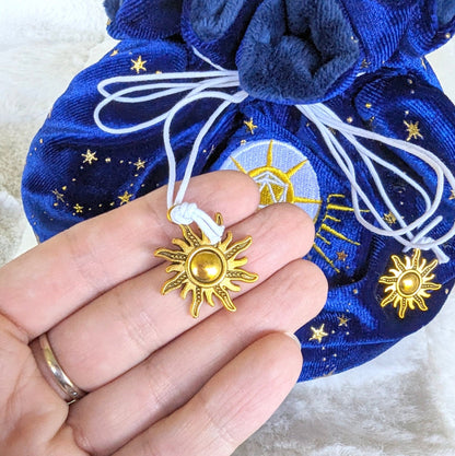 Cleric Dice Bag – Multi-Pocket Starry Blue Velvet Pouch with D20 Design | Fennek & Finch Fennek and Finch