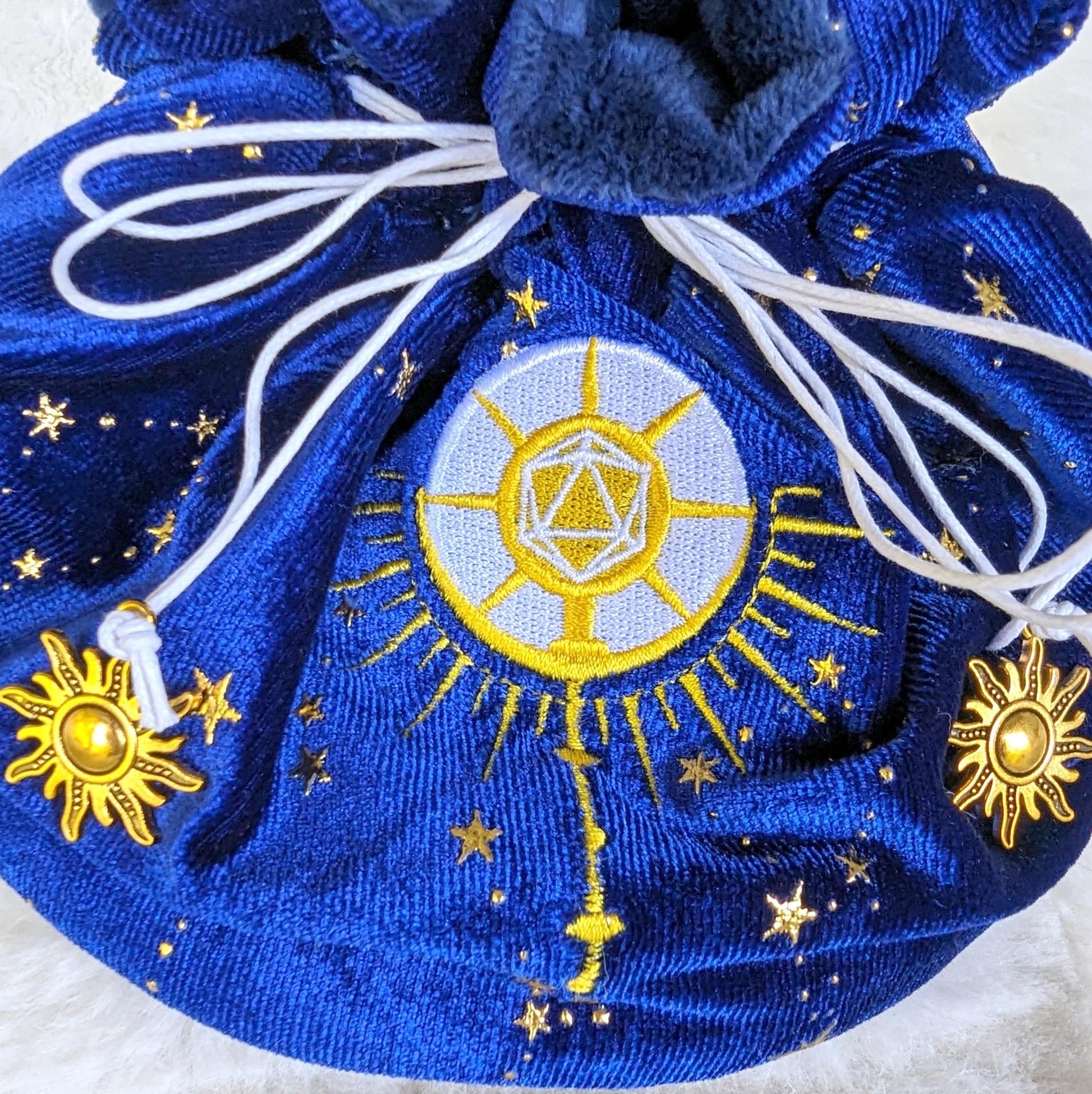 Cleric Dice Bag – Multi-Pocket Starry Blue Velvet Pouch with D20 Design | Fennek & Finch Fennek and Finch