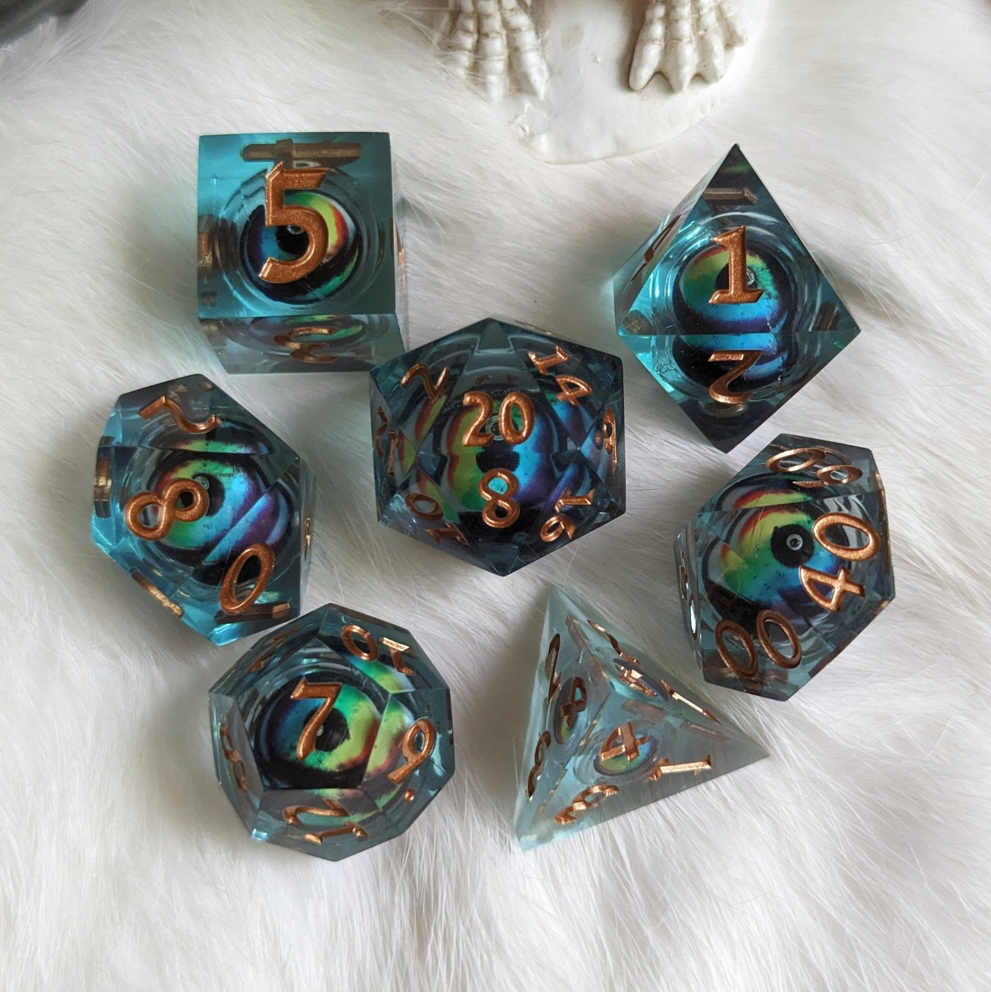 Colorful Moving Eye Liquid Core Sharp Edge Dice Set – 7 - Piece Swirling DnD Dice - Fennek and Finch