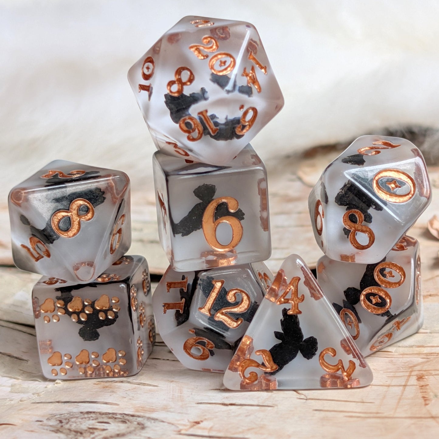 Crow Dice Set – 8pc Resin Dice with Flying Crows and Paw D6 - Fennek and Finch