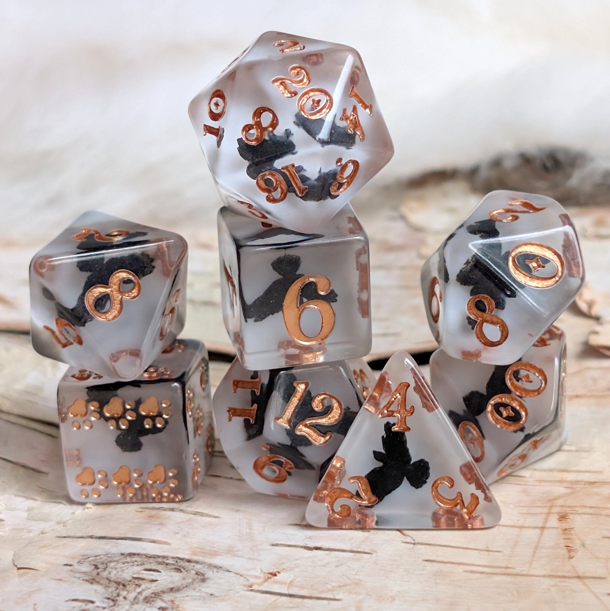 Crow Dice Set – 8pc Resin Dice with Flying Crows and Paw D6 - Fennek and Finch