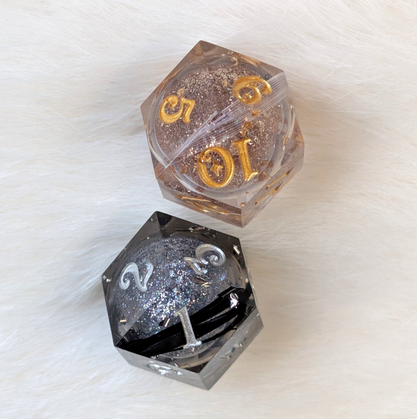 Daggerheart Hope and Fear Feather Liquid Core Dice Set – 2pc Sharp Edge Rhombic D12s Dice Fennek and Finch