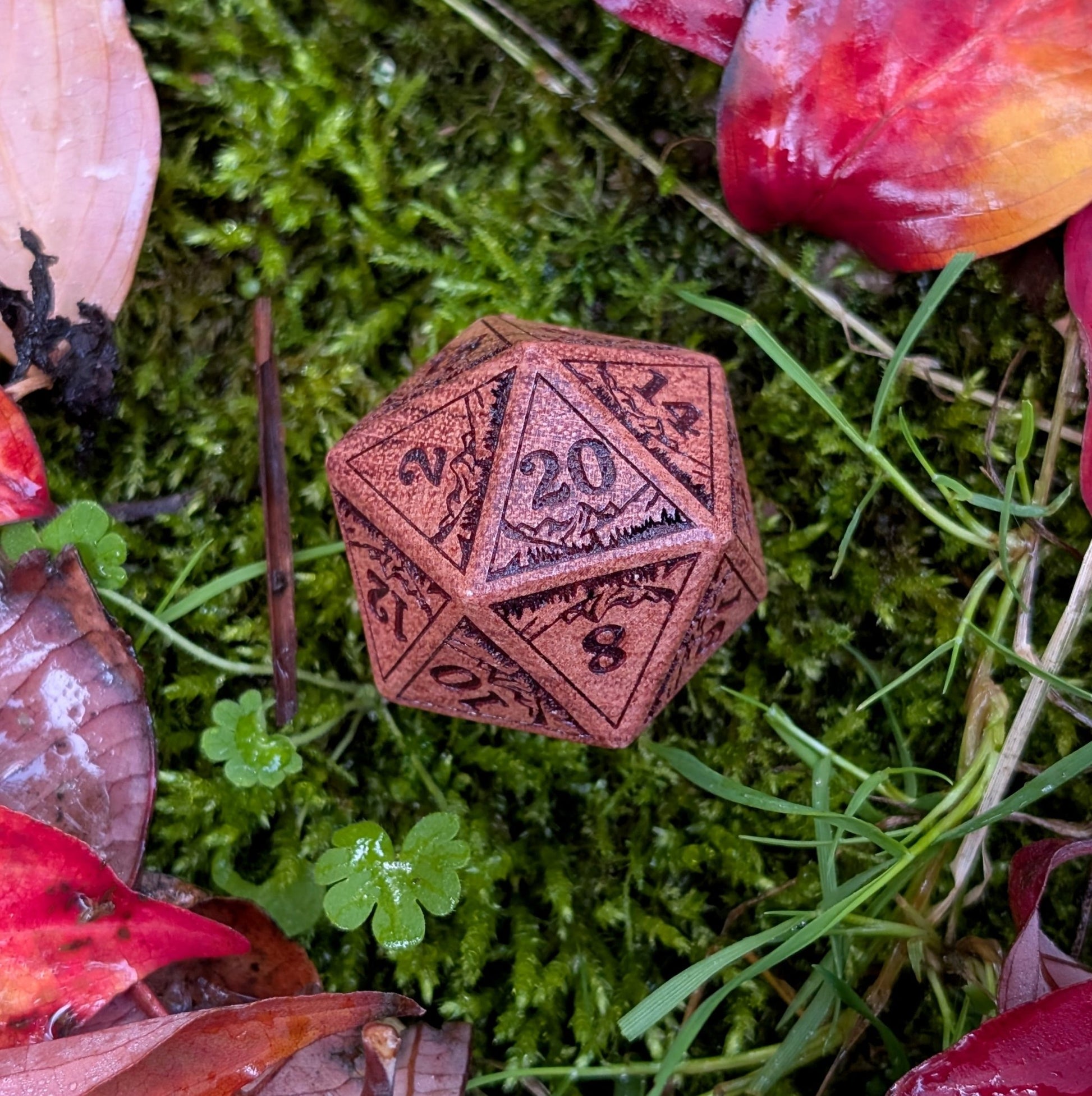 Everwild D20 – Large 1.25" Wooden Die with Mountains and Forest Engravings Dice sets Fennek and Finch