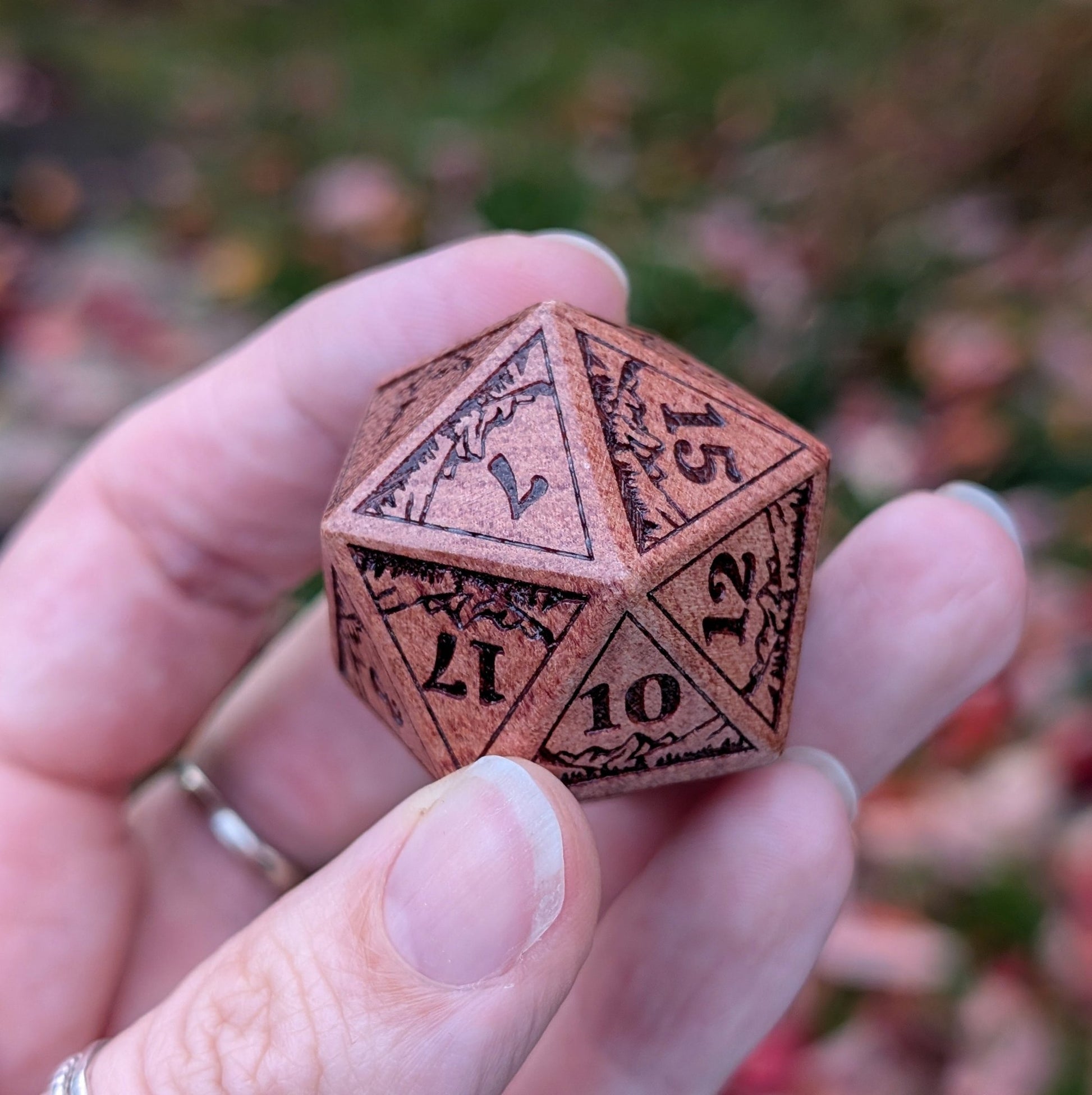 Everwild D20 – Large 1.25" Wooden Die with Mountains and Forest Engravings Dice sets Fennek and Finch
