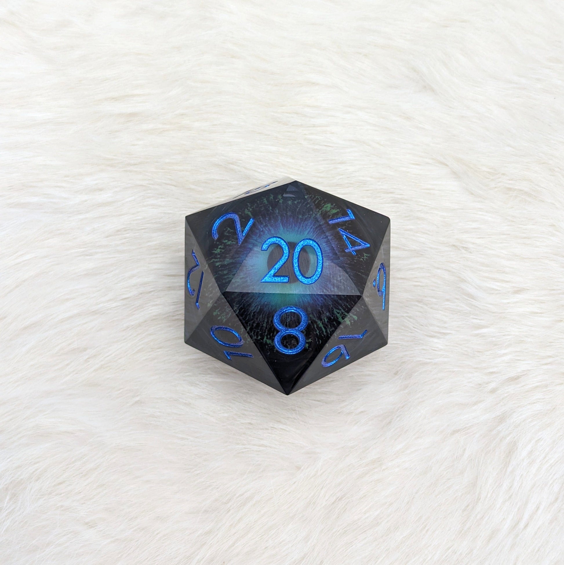 Extra Large D20 - Liquid Core Moving Eye – Fennek and Finch