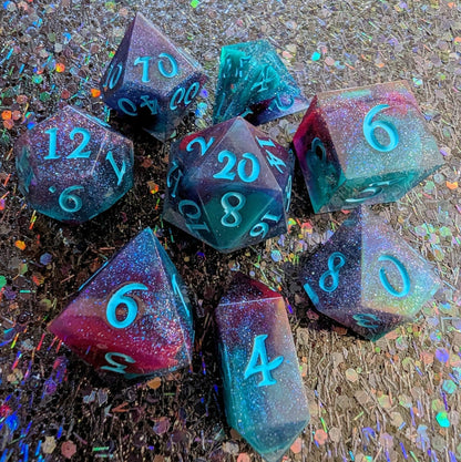 Fae Wing Dust Dice Set – 7 - Piece Iridescent Shimmer DnD Dice | Fennek & Finch - Fennek and Finch