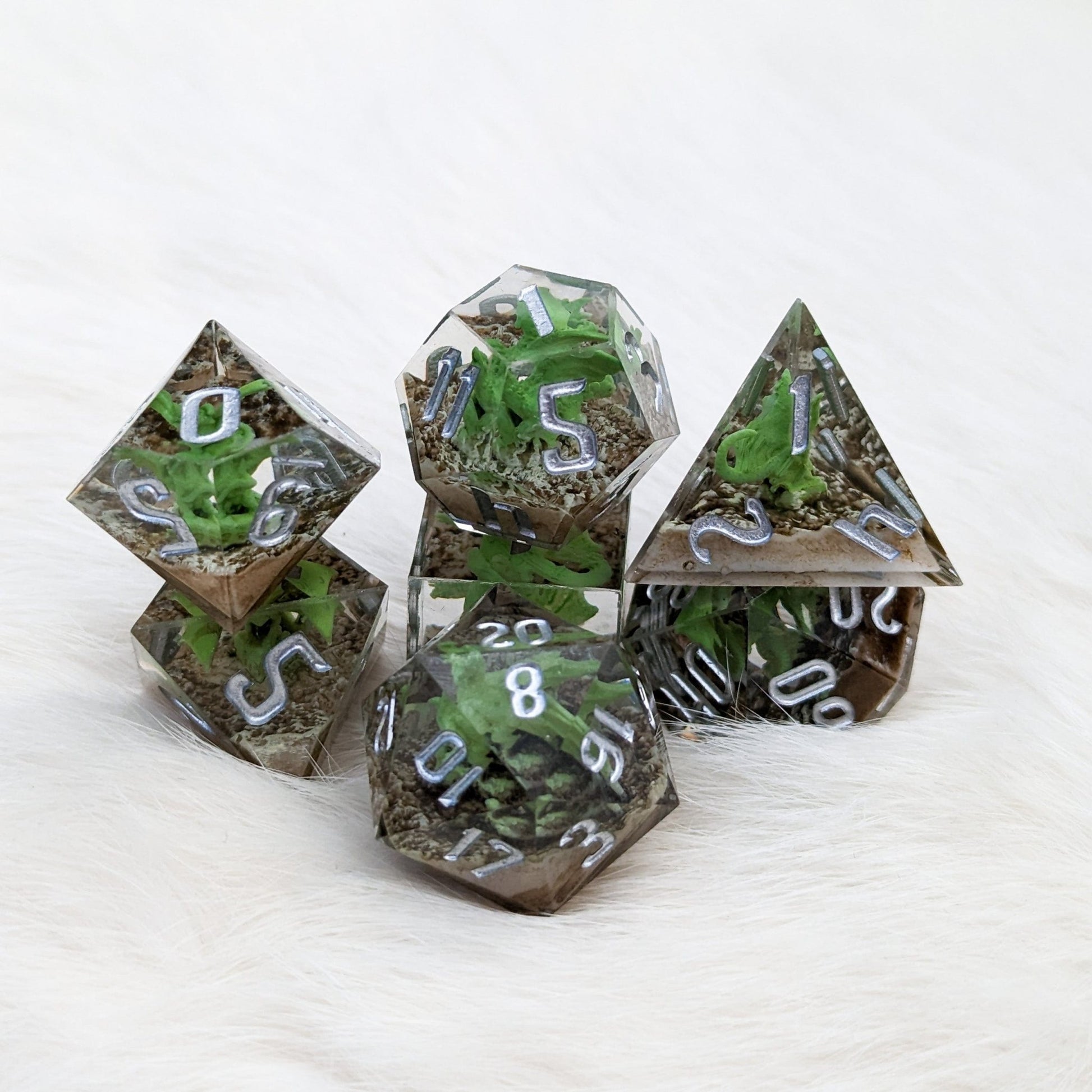 Green Dragon Sharp Edge Dice Set – 7 - Piece Miniature Dragon DnD Dice - Fennek and Finch