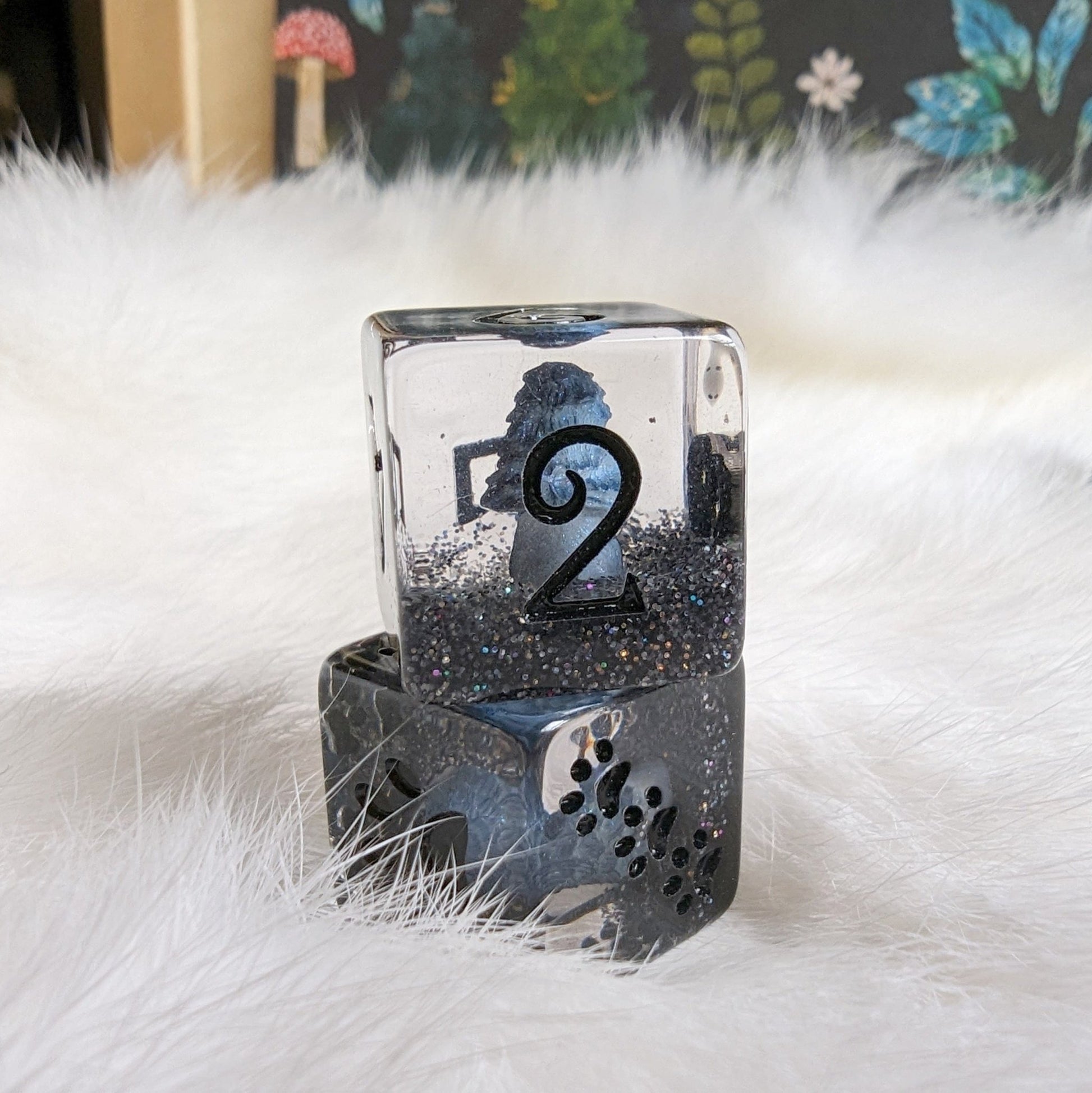 Inky Cap Mushroom Dice Set – 8 - Piece Black Glitter DnD Dice with Paw D6 | Fennek & Finch - Fennek and Finch