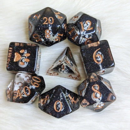 Mementos Dice Set – 8-Piece Bird Skull Raven Queen | Fennek & Finch Dice sets Fennek and Finch