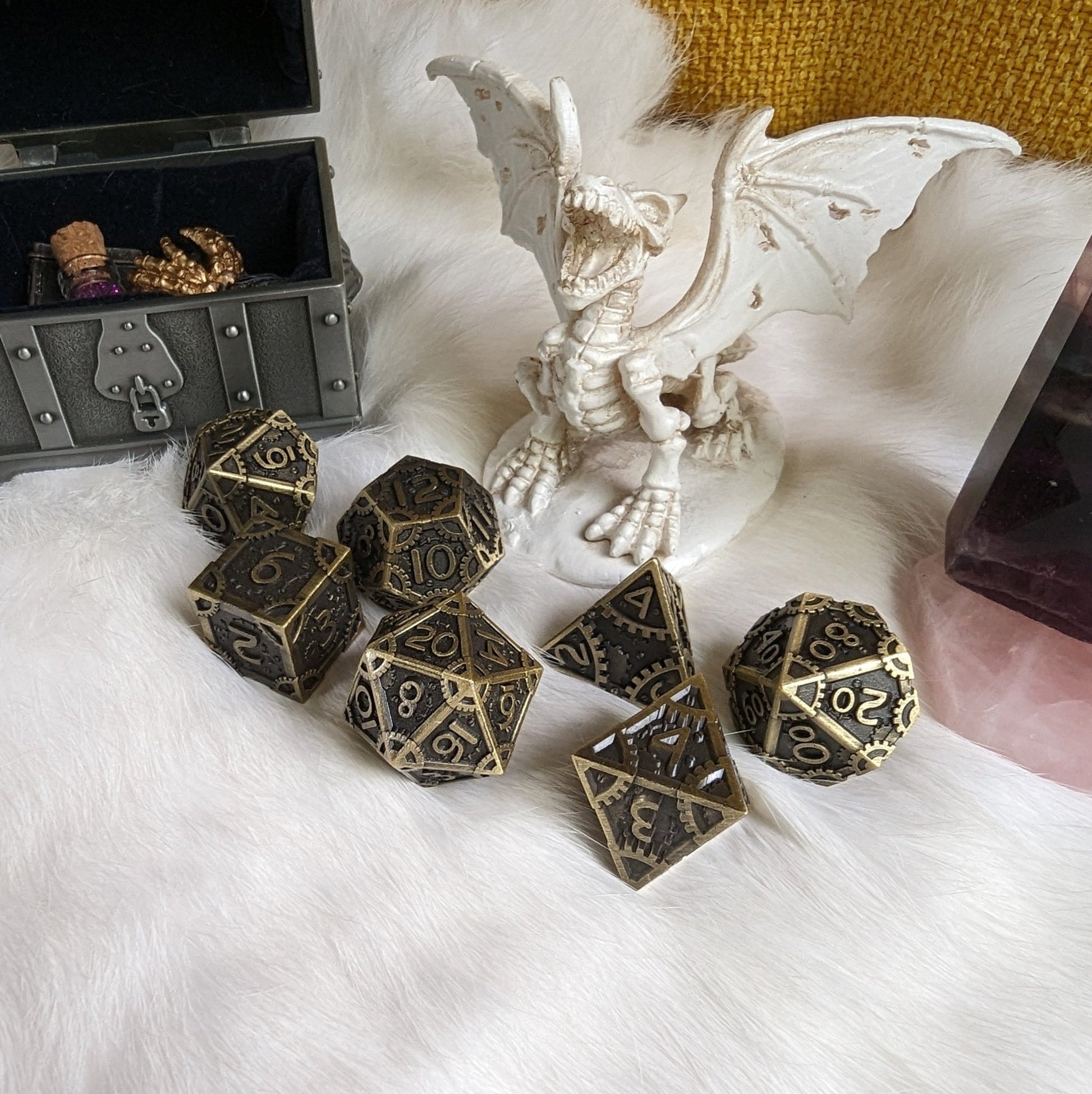 Metal Gears Dice Set Brass – 7 - Piece Clockwork Zinc Alloy DnD Dice - Fennek and Finch