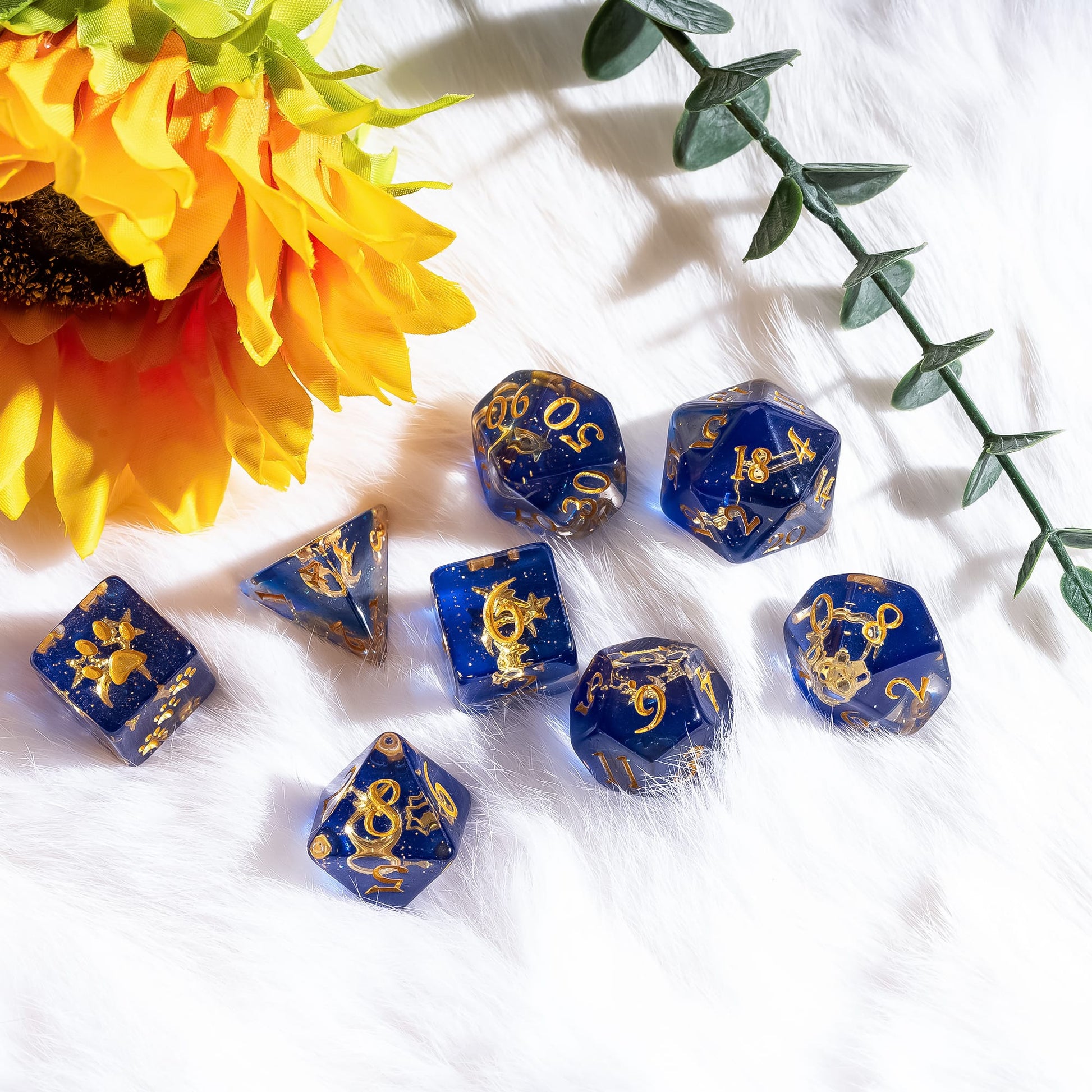 Moon and Stars Dice Set – 8-Piece Glittering Night Sky | Fennek & Finch Dice sets Fennek and Finch