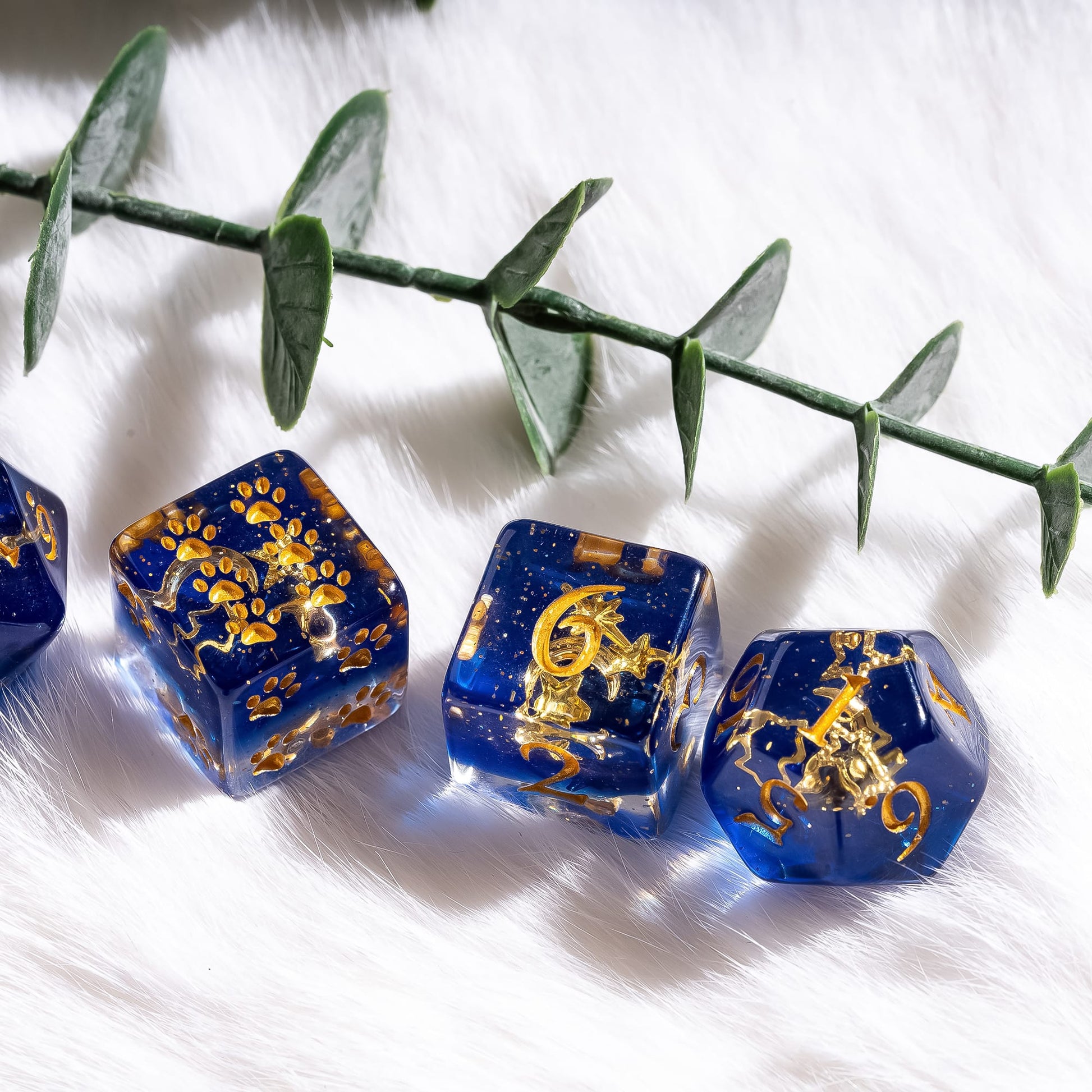 Moon and Stars Dice Set – 8-Piece Glittering Night Sky | Fennek & Finch Dice sets Fennek and Finch